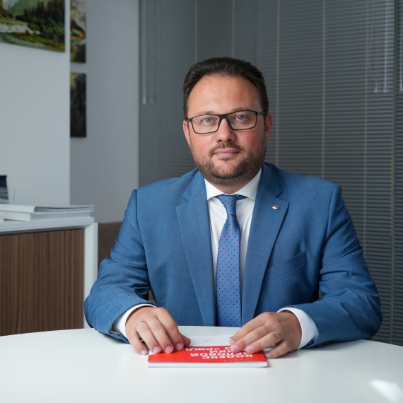 Станислав Сугак